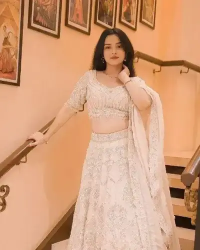 Escort Senapati Bapat Road
