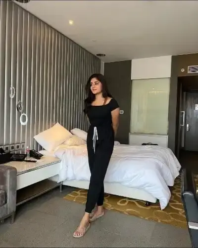 Call Girls Service in Senapati Bapat Road